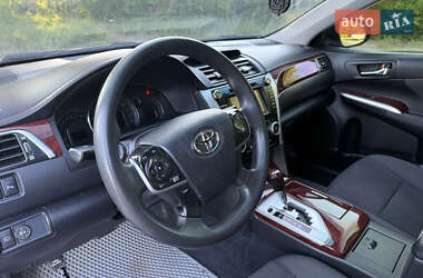 Седан Toyota Camry 2012 в 