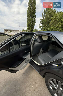 Седан Toyota Camry 2012 в 