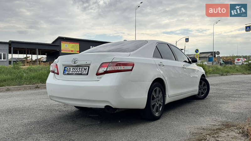 Седан Toyota Camry 2011 в Вінниці
