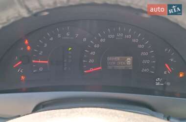 Седан Toyota Camry 2006 в 