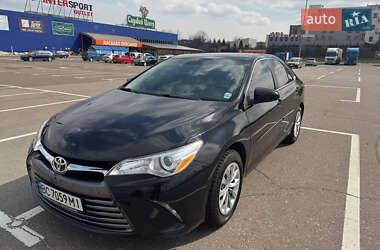 Седан Toyota Camry 2016 в Львове