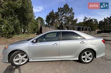 Седан Toyota Camry 2014 в Борисполі