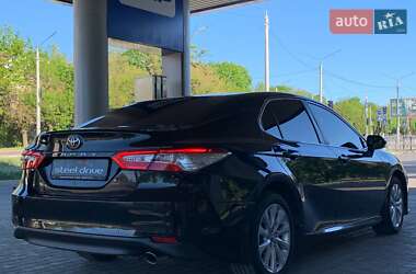 Седан Toyota Camry 2019 в 