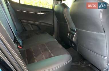 Седан Toyota Camry 2019 в 