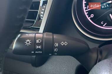 Седан Toyota Camry 2019 в 