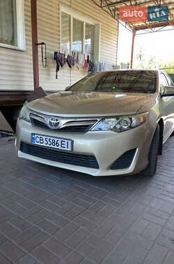 Седан Toyota Camry 2011 в Чернігові