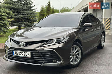 Седан Toyota Camry 2022 в Киеве