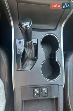 Седан Toyota Camry 2015 в 