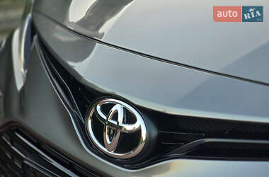 Седан Toyota Camry 2022 в 