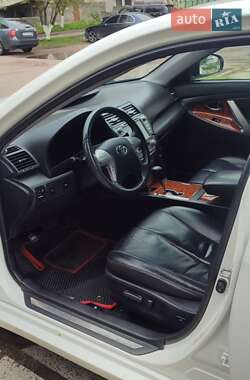 Седан Toyota Camry 2010 в 