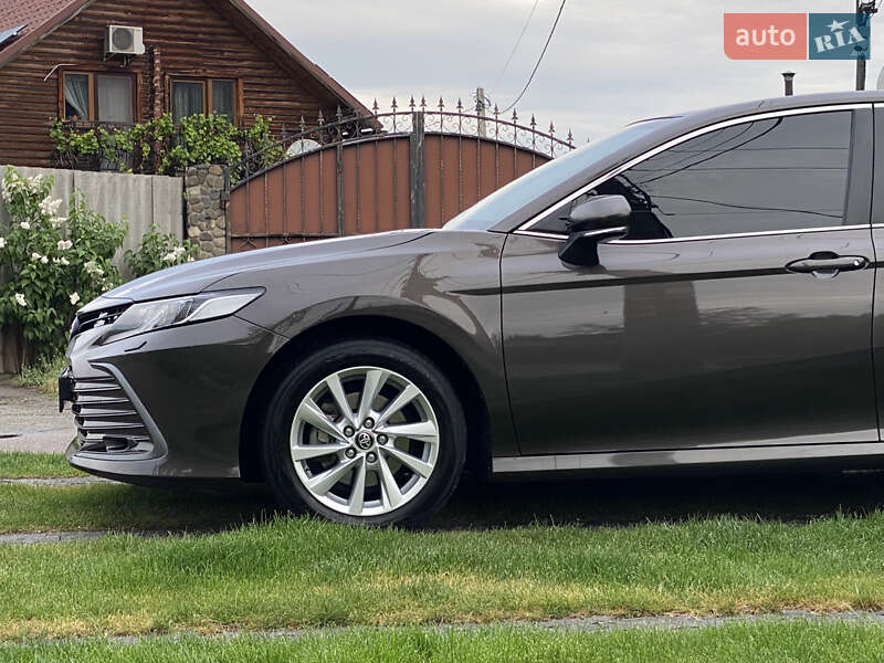 Седан Toyota Camry 2021 в Києві