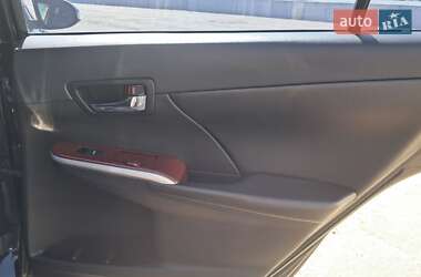 Седан Toyota Camry 2013 в 