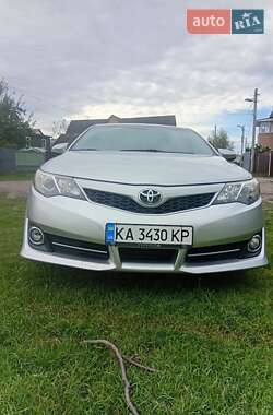 Седан Toyota Camry 2012 в Броварах