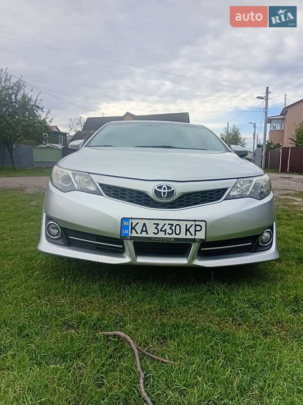Toyota Camry 2012