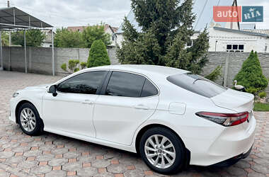 Седан Toyota Camry 2021 в 