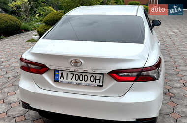 Седан Toyota Camry 2021 в 