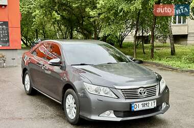 Седан Toyota Camry 2012 в Харкові