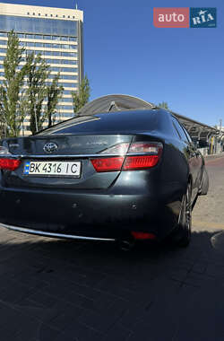 Седан Toyota Camry 2016 в 