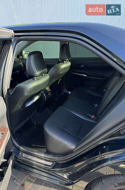 Седан Toyota Camry 2016 в 
