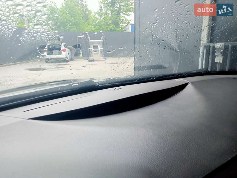 Седан Toyota Camry 2011 в Стрые