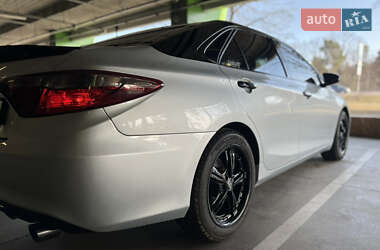 Седан Toyota Camry 2015 в 