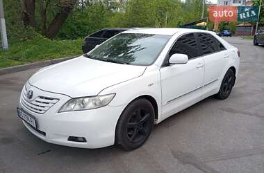 Седан Toyota Camry 2006 в Вышгороде