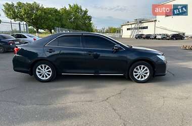 Седан Toyota Camry 2012 в 