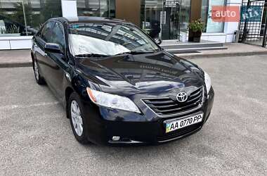 Седан Toyota Camry 2009 в Киеве