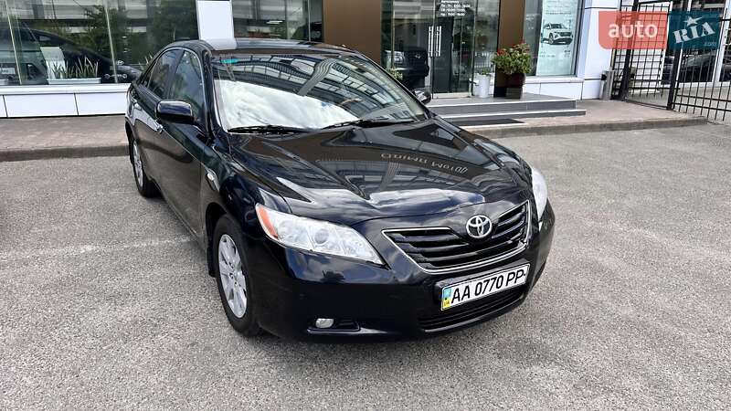 Седан Toyota Camry 2009 в 