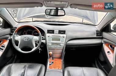 Седан Toyota Camry 2009 в 