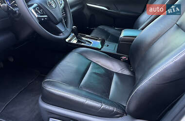 Седан Toyota Camry 2016 в 