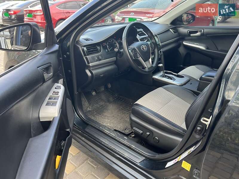 Седан Toyota Camry 2015 в Одессе