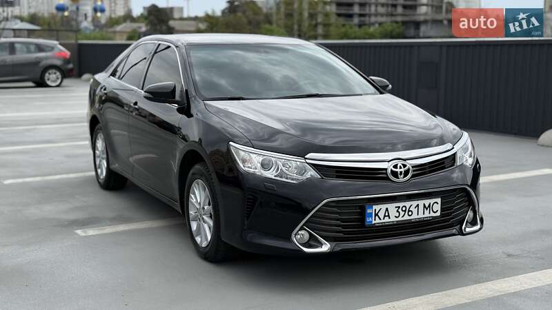 Toyota Camry 2017