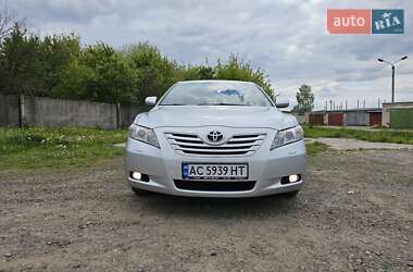 Седан Toyota Camry 2006 в Луцке