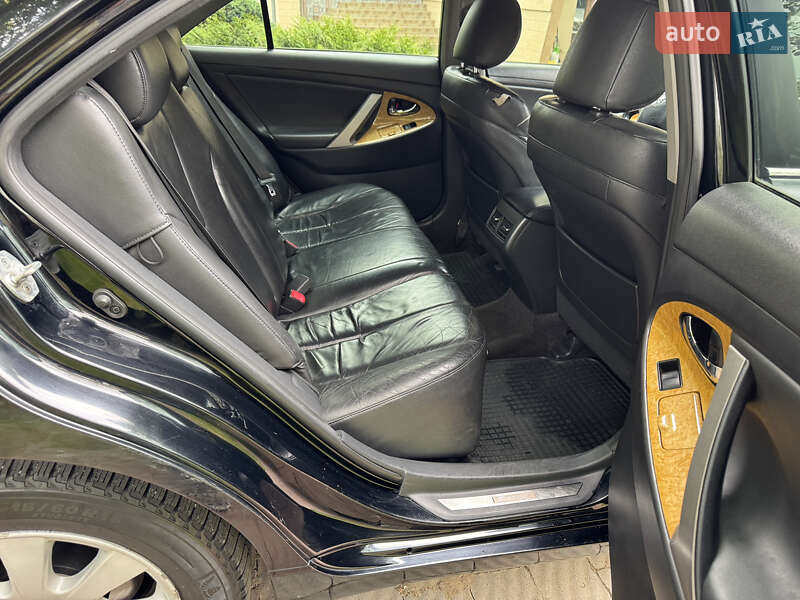 Седан Toyota Camry 2007 в Мукачевому