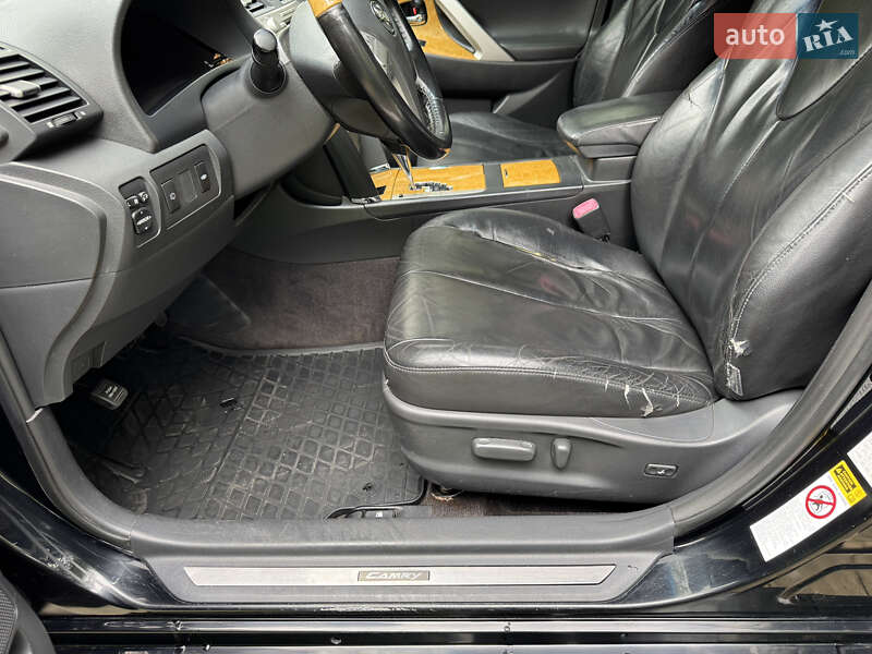 Седан Toyota Camry 2007 в Мукачевому