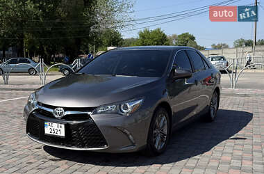 Седан Toyota Camry 2015 в Днепре