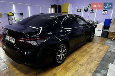 Седан Toyota Camry 2023 в 