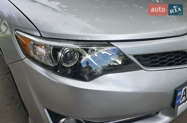 Седан Toyota Camry 2014 в 