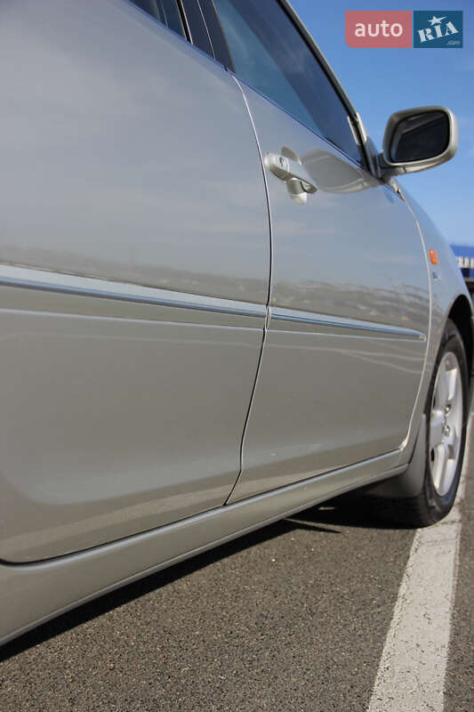 Седан Toyota Camry 2006 в Києві