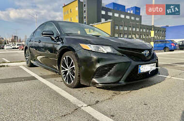 Седан Toyota Camry 2020 в 