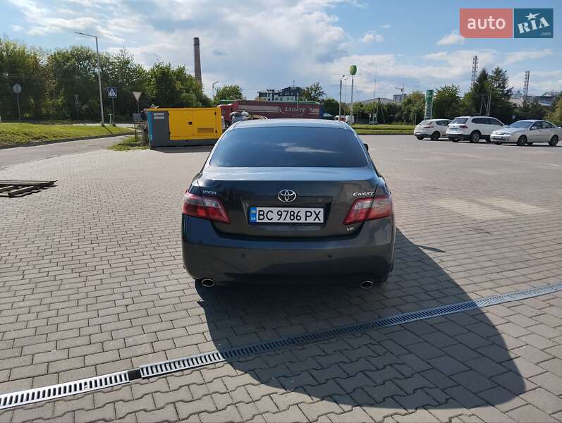 Седан Toyota Camry 2007 в Львове