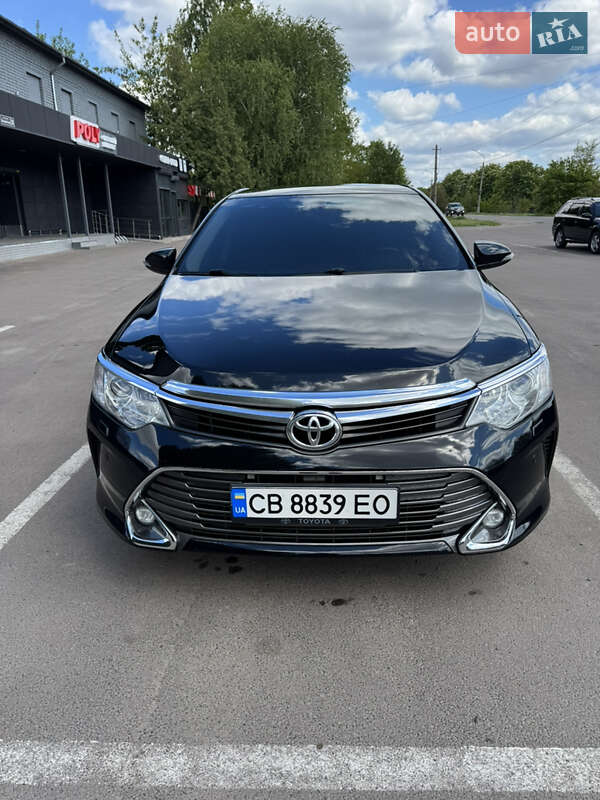 Седан Toyota Camry 2015 в Києві