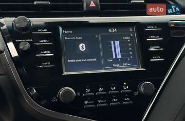 Седан Toyota Camry 2018 в 