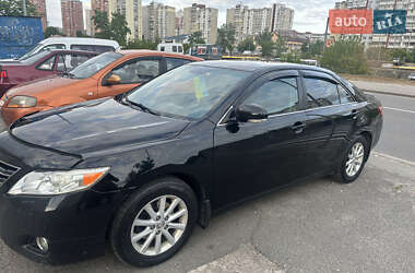 Седан Toyota Camry 2011 в Киеве