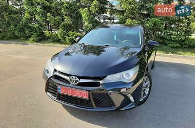 Седан Toyota Camry 2015 в Тернополе