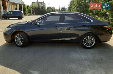 Седан Toyota Camry 2015 в 
