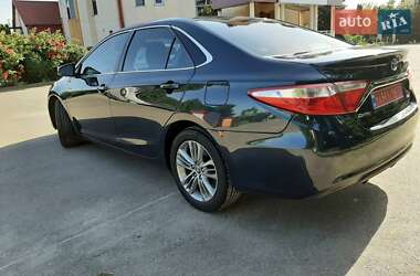 Седан Toyota Camry 2015 в 