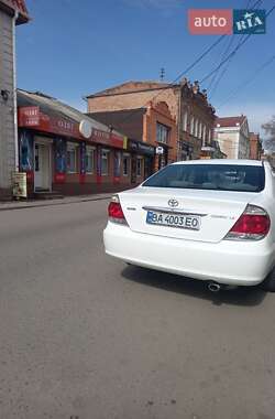 Седан Toyota Camry 2005 в 