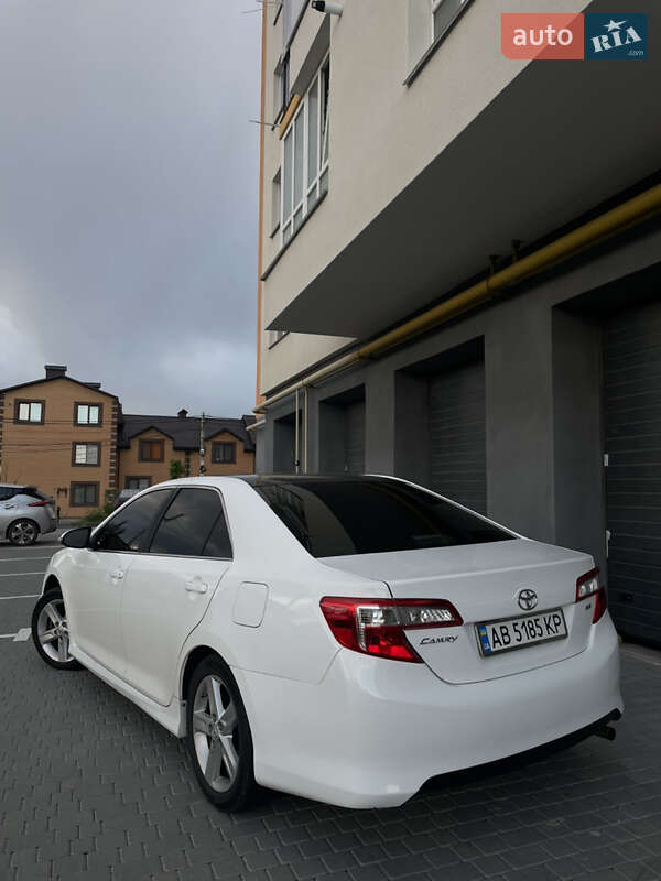 Седан Toyota Camry 2014 в Вінниці фото 3 Седан Toyota Camry 2014 в Вінниці